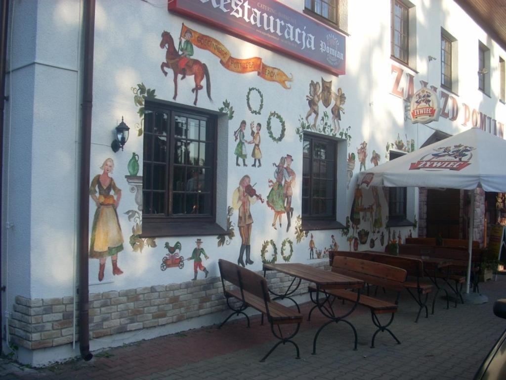 Zajazd Pomian Ozarow Mazowiecki Bagian luar foto